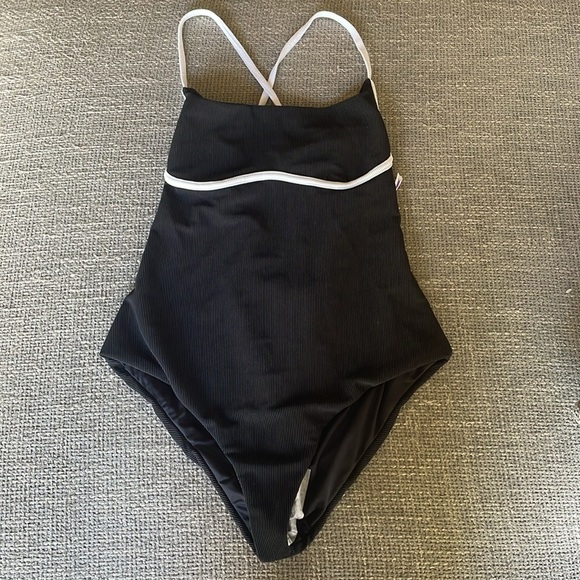 NWT BEACH RIOT Faith One-Piece! - Picture 6 of 10